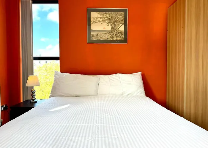 Chic 1 Bedroom Apartment Central London By Wild